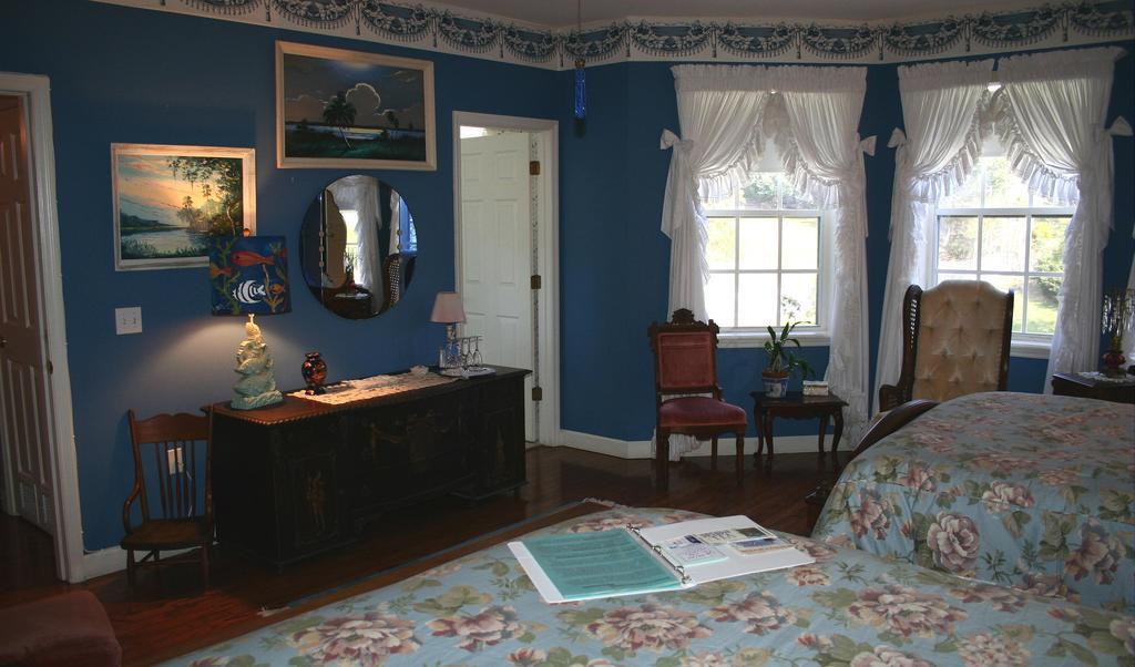 Heron Cay Lakeview Bed & Breakfast マウント・ドラ エクステリア 写真