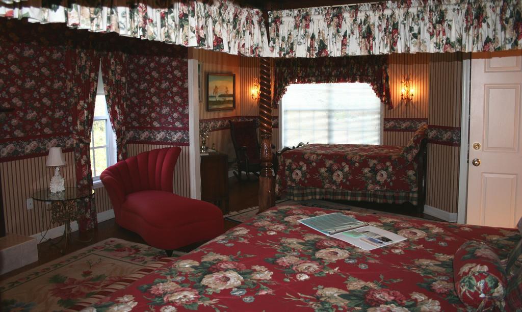 Heron Cay Lakeview Bed & Breakfast マウント・ドラ エクステリア 写真