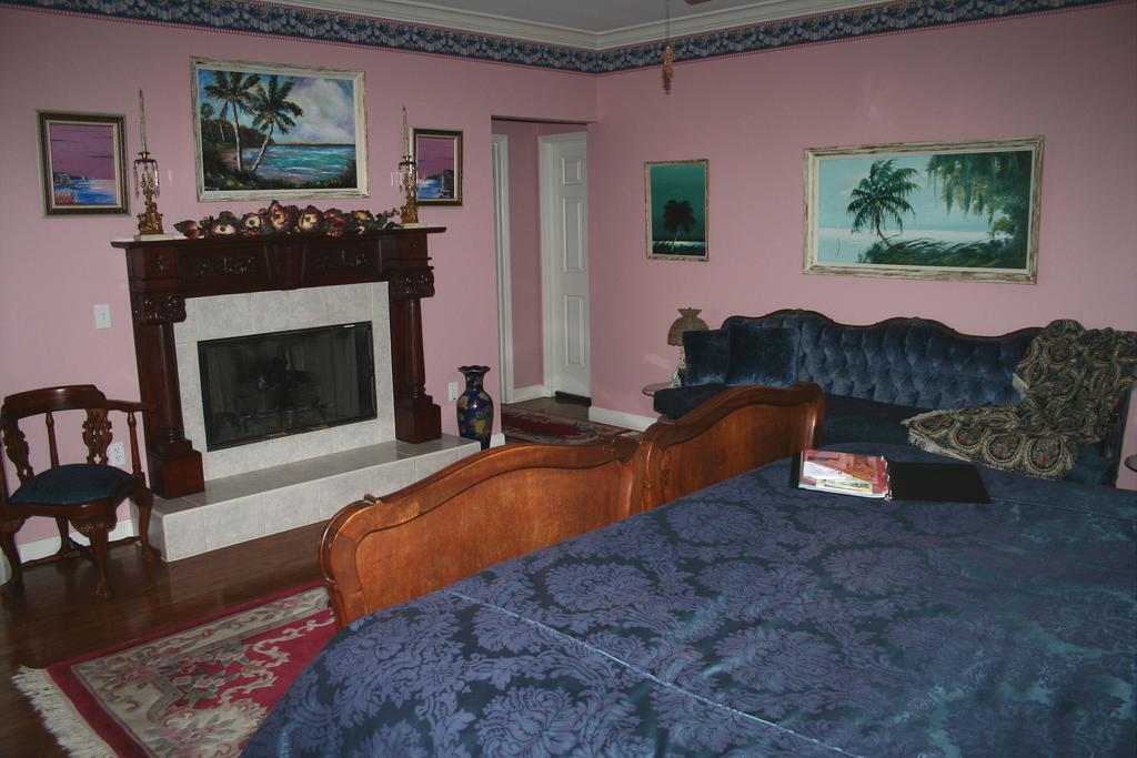Heron Cay Lakeview Bed & Breakfast マウント・ドラ エクステリア 写真