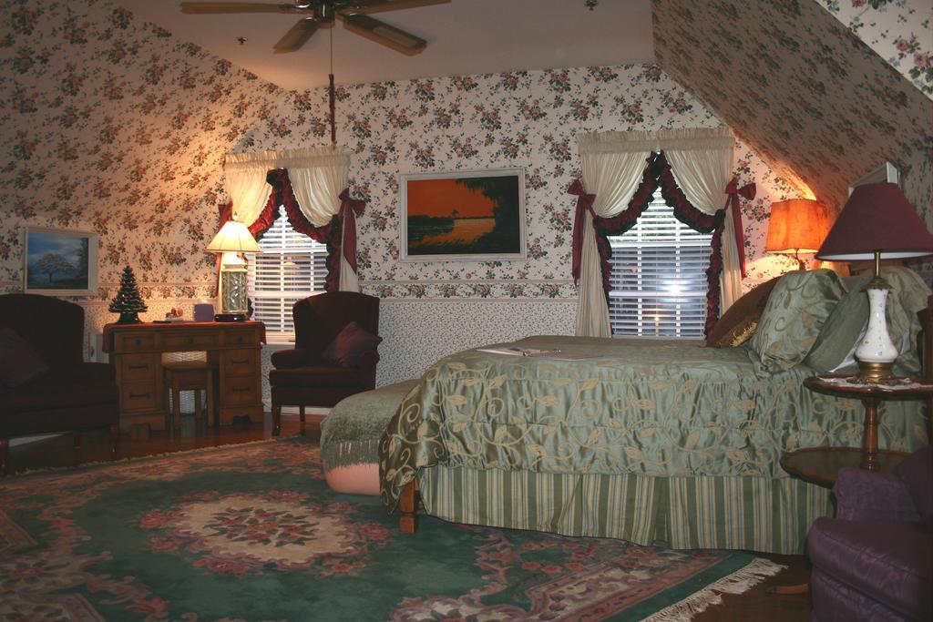 Heron Cay Lakeview Bed & Breakfast マウント・ドラ エクステリア 写真