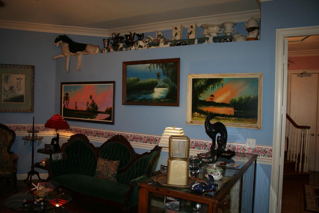 Heron Cay Lakeview Bed & Breakfast マウント・ドラ エクステリア 写真