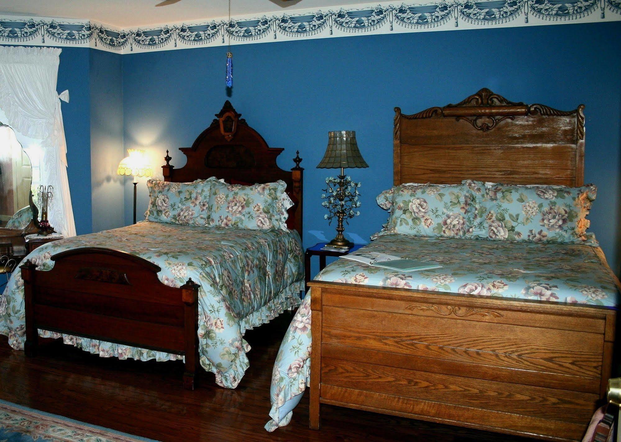 Heron Cay Lakeview Bed & Breakfast マウント・ドラ エクステリア 写真
